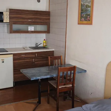 Apartment4you شقة بودابست