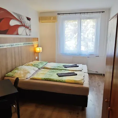 شقة Apartment4you بودابست