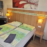 Apartment4you *